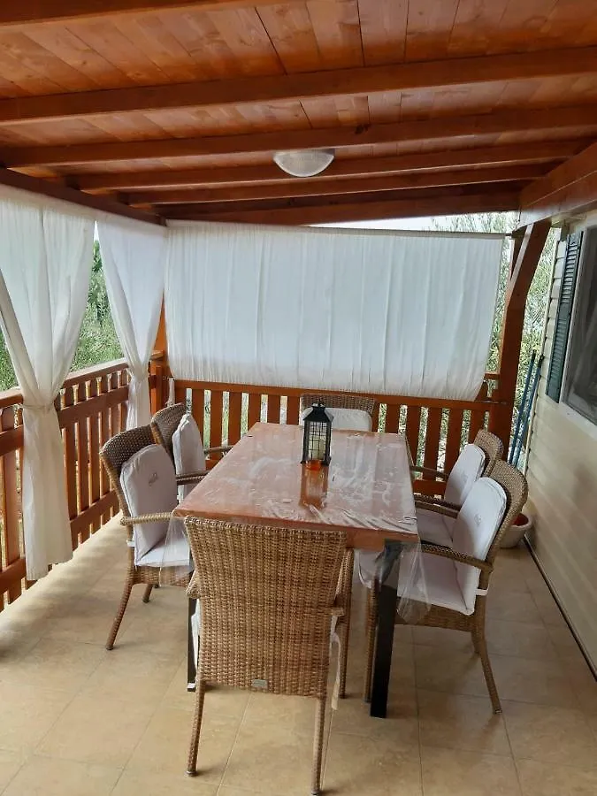 Vikendica Mobile House Danijel