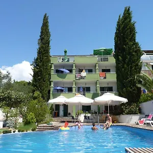Smirna Apartman