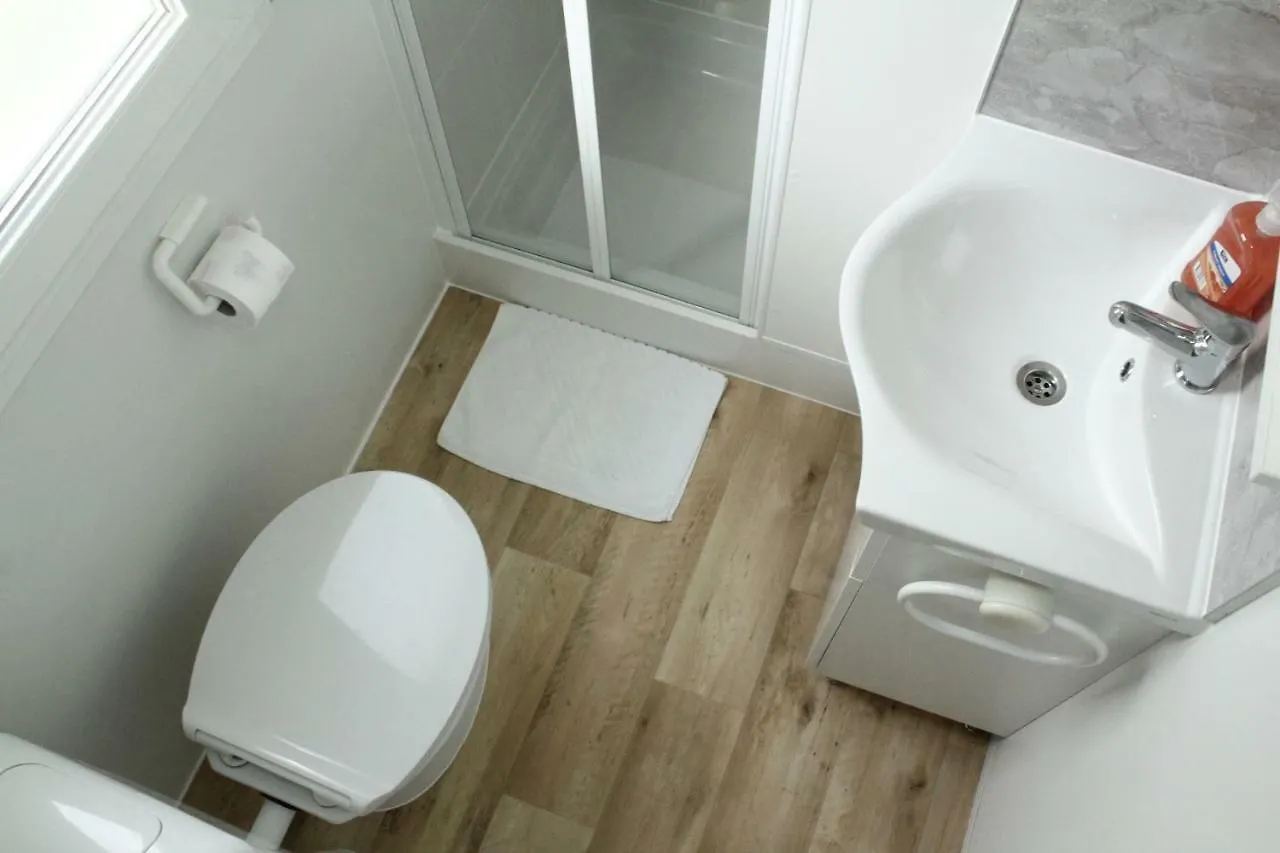 בית נופש הוילה סבטי פיליפ אי ג'קוב Mobile House Danijel
