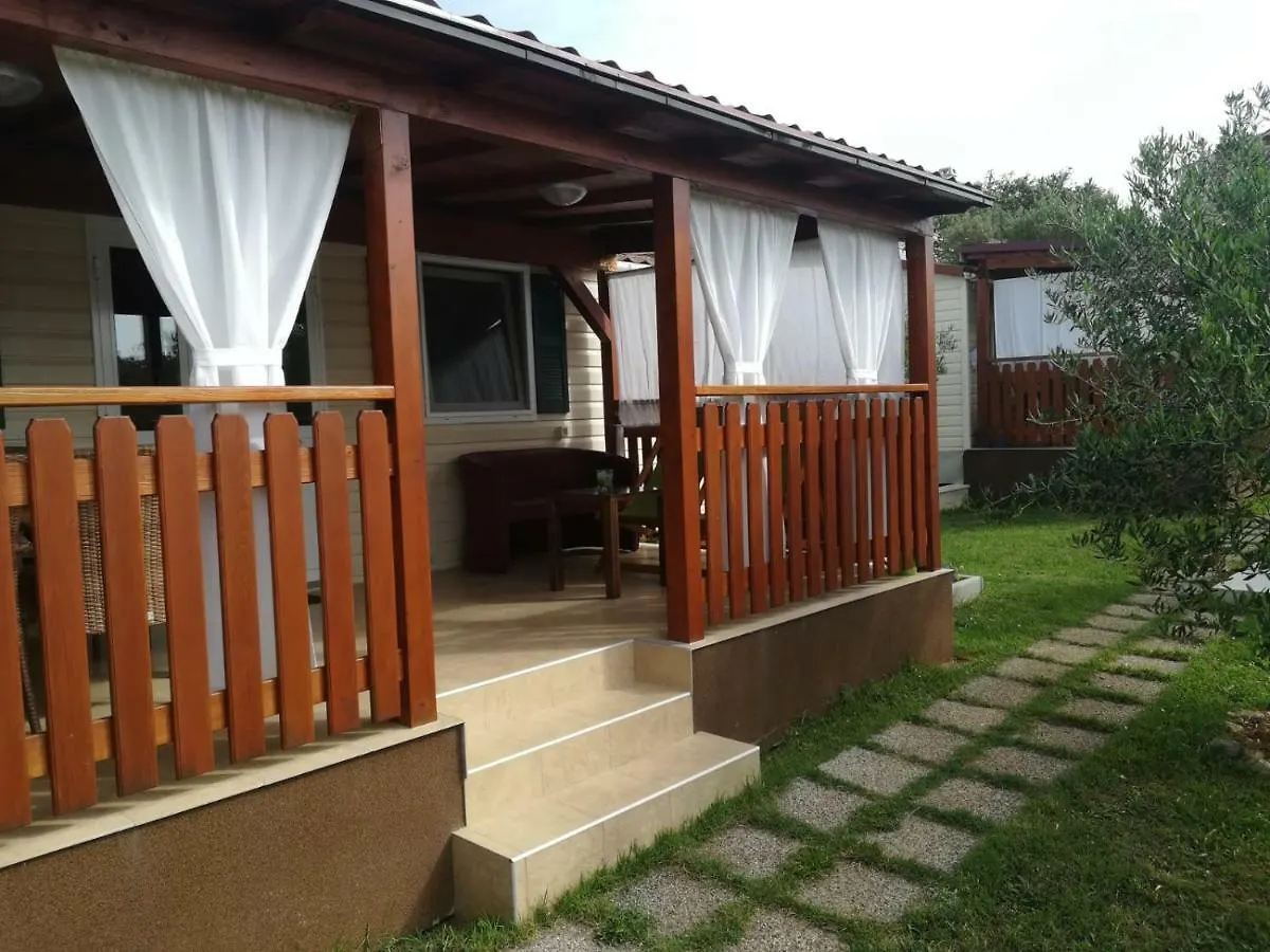 הוילה סבטי פיליפ אי ג'קוב Mobile House Danijel